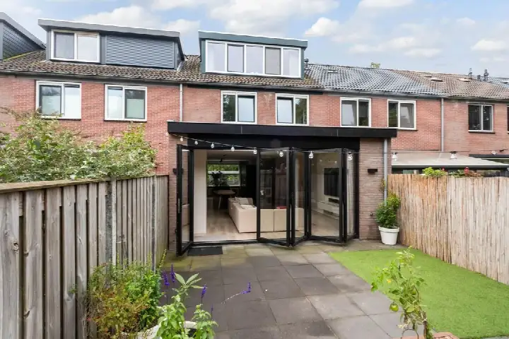 Tussenwoning te koop: Biezenmeent 51, Hilversumse Meent Hilversum