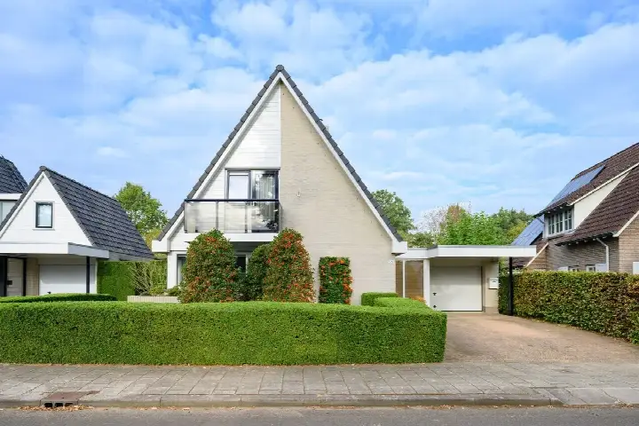 Vrijstaande woning te koop: Bijenkorf 56, Lombok Eerbeek