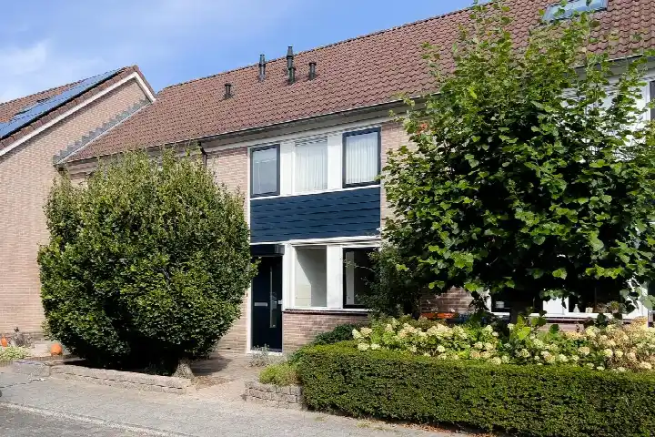 Tussenwoning te koop: Bijenveld 15, Norschoten Barneveld