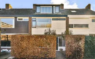 Terraced house for sale: Bilderdijkstraat 16, Dichtersbuurt Capelle Aan Den Ijssel
