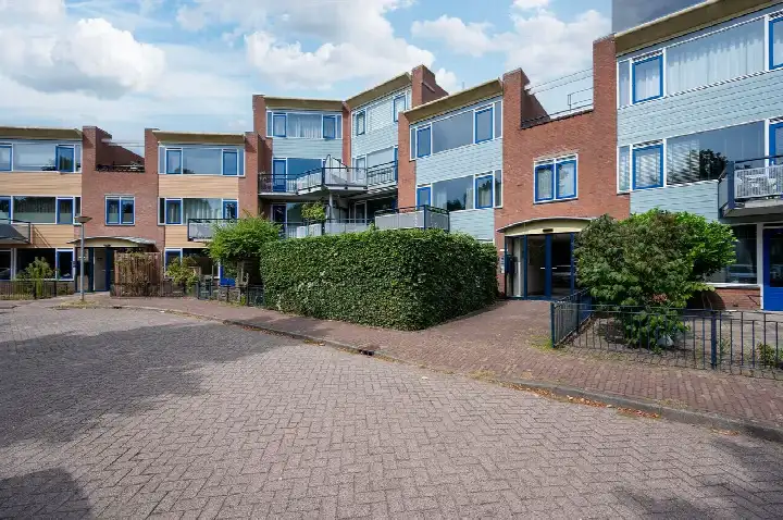 Apartment for sale: Binnenhof 14, Binnenhof en Langshof (met Nieuwstraat) Almere