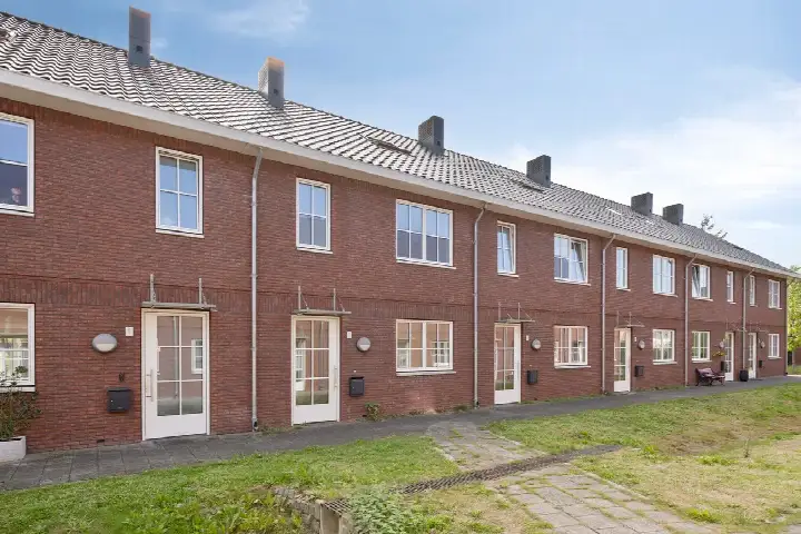Terraced house for sale: Binnenhoven 7, Centrum Dongen