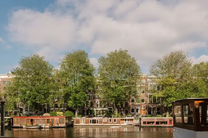 Apartment for sale: Binnenkant 35-3, Scheepvaarthuisbuurt Amsterdam