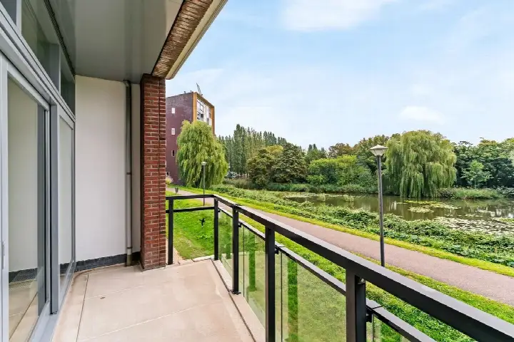Terraced house for sale: Binnenluiendijk 16, Binnenstad - Buurt 10 00 Hoorn