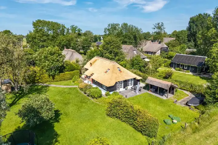 Vrijstaande woning te koop: Binnenpad 127, Giethoorn-Zuid Giethoorn