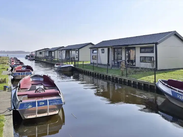 Vrijstaande woning te koop: Binnenpad 49-69, Giethoorn-Zuid Giethoorn