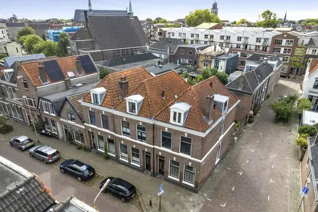 Corner house for sale: Binnensingel 50, Singel Deventer