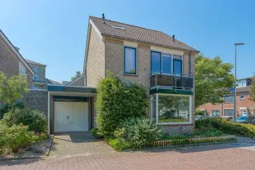 Corner house for sale: Binnentocht 1, Buitenhof-Midden-West Leiderdorp