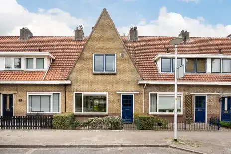 Terraced house for sale: Bisschop Willebrandlaan 11, Dieze-Centrum Zwolle