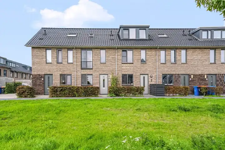 Tussenwoning te koop: Blauwselmolen 5, Breezicht Zwolle