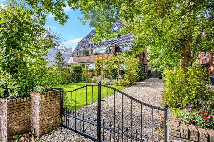 Twee-onder-één-kap te koop: Bloemcamplaan 44, Nieuw-Wassenaar Wassenaar