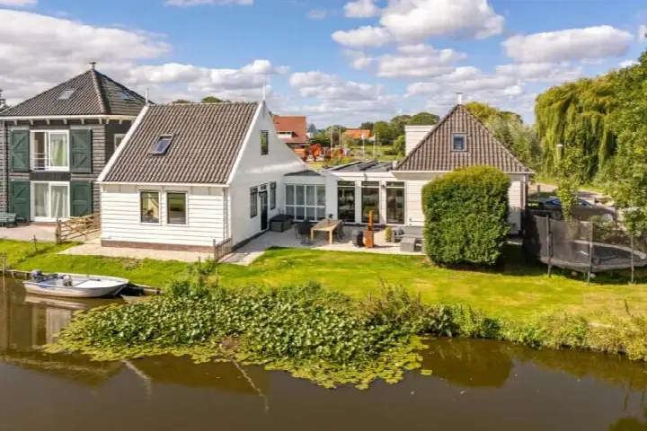 Vrijstaande woning te koop: Bloemendalergouw 18, Ransdorp Amsterdam