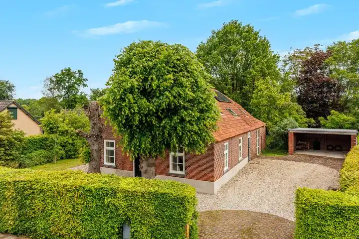 Detached house for sale: Bloemenstraat 42, Sprokkelveld Milsbeek