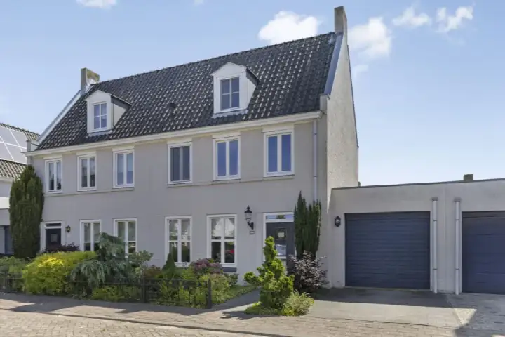 Tussenwoning te koop: Blokskenserf 27, Schutsboom Helmond
