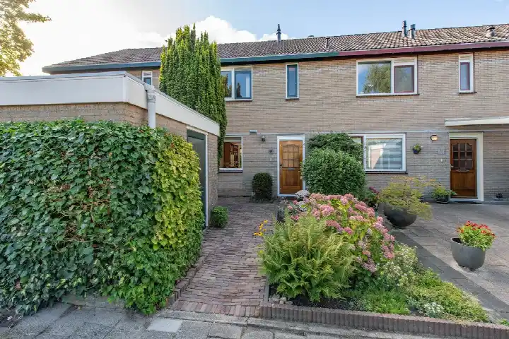 Tussenwoning te koop: Boeier 30, Risdam-Zuid - Buurt 20 06 Hoorn