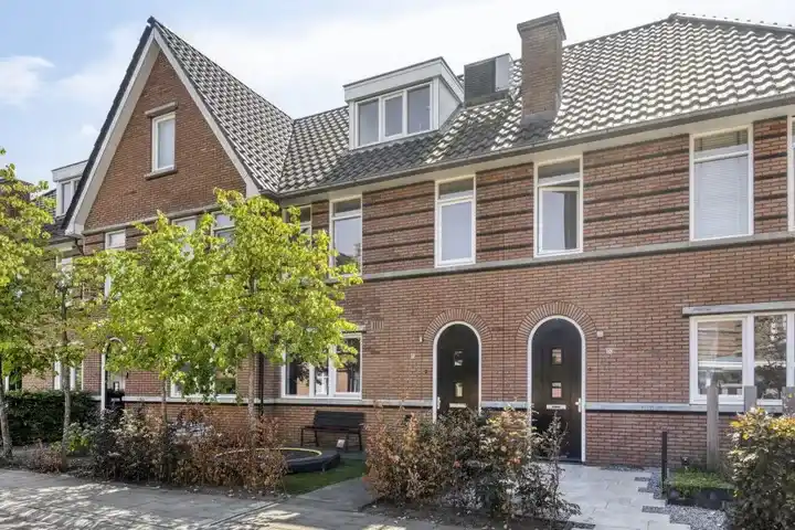 Tussenwoning te koop: Boekelose Stoomblekerij 154, Dorp Boekelo Enschede