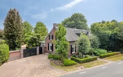 Twee-onder-één-kap te koop: Boekelsedijk 11, Oventje Zeeland