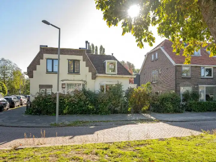 Twee-onder-één-kap te koop: Boergoensevliet 70, Oud Charlois Rotterdam