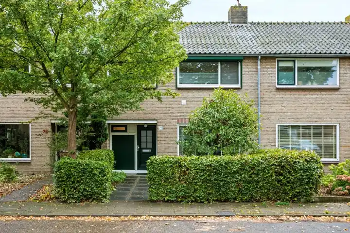 Tussenwoning te koop: Boerhaavelaan 75, Eerbeekse Enk Eerbeek