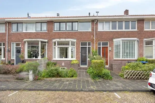 Terraced house for sale: Boeroestraat 78, Boeroestraat en omgeving Dordrecht