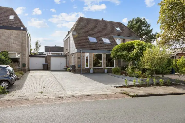 Tussenwoning te koop: boersterweg 5C, Ten Boer Dorp Ten Boer