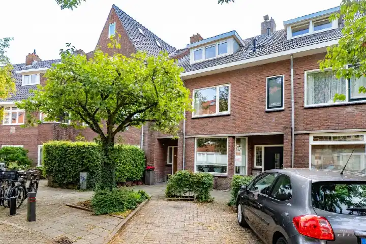Tussenwoning te koop: Bolksbeekstraat 26, Dichterswijk Utrecht