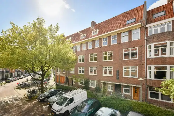 Appartement te koop: Bonairestraat 43-1, Paramariboplein e.o. Amsterdam