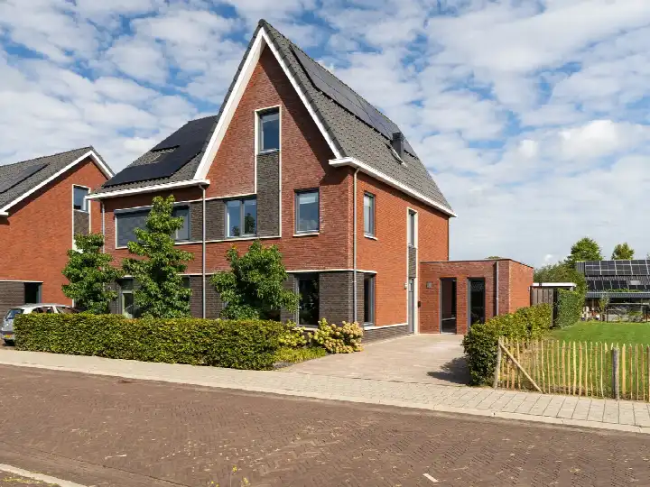 Twee-onder-één-kap te koop: Boomgaard 13, Andel Andel