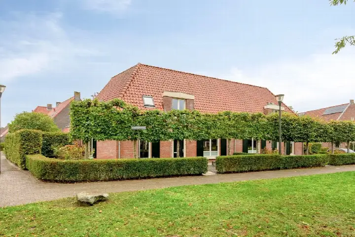 Semi-detached for sale: Boomsehoeve 1, Stepekolk Helmond