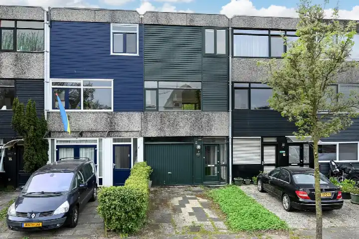 Tussenwoning te koop: Boomstede 695, Boomstede Maarssen