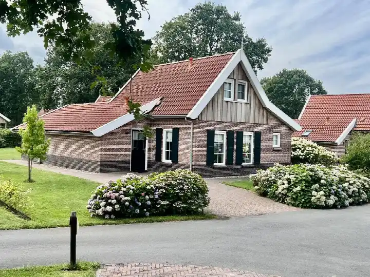 Detached house for rent: Boomsweg 1ZH92, Verspreide huizen Hooge-Hexel Hoge Hexel