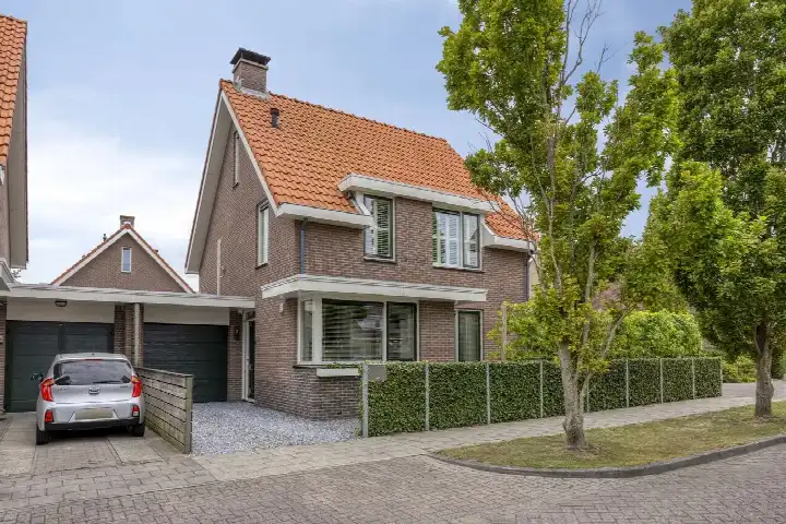 Corner house for sale: Boomwei 22, Haamstede Burgh-Haamstede