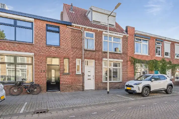 Tussenwoning te koop: Borgvlietsedreef 31, Het Fort Bergen Op Zoom