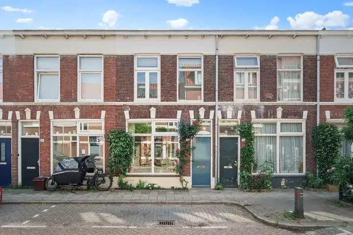 Tussenwoning te koop: Borneostraat 26, Lombok-Oost Utrecht