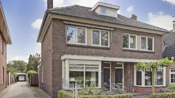 Twee-onder-één-kap te koop: Bornerbroeksestraat 328, Nijrees Almelo