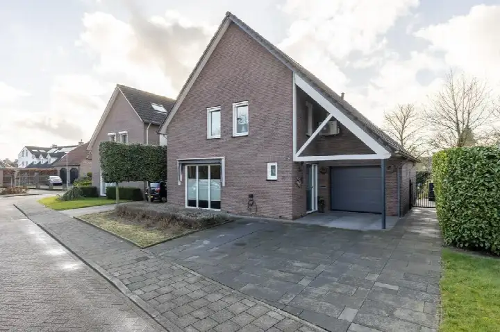 Vrijstaande woning te koop: Bornerkapelstraat 31, Hondsbroek Born