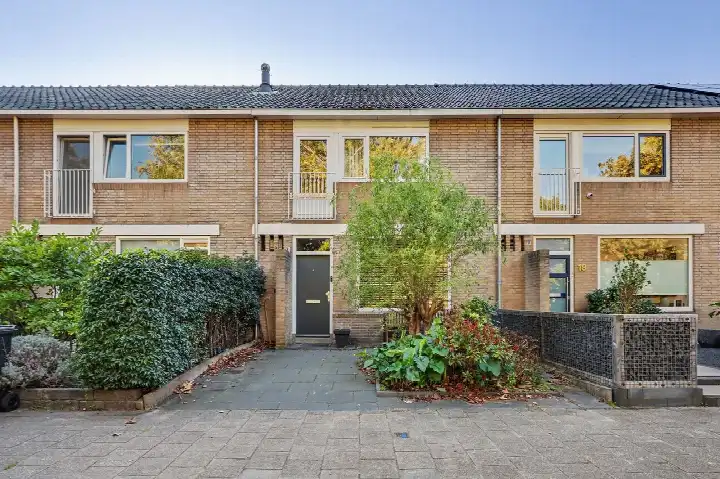 Terraced house for sale: Borodinlaan 20, Groenoord-Noord Schiedam