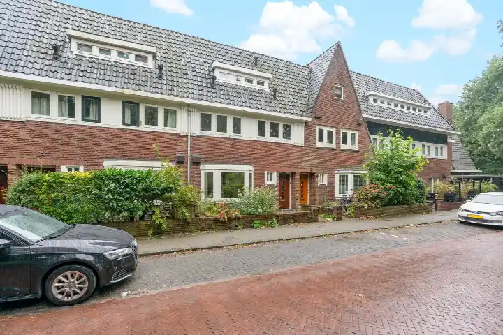 Tussenwoning te koop: Bos en Vaartlaan 3, Randwijck Oost Amstelveen
