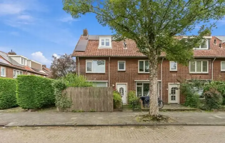 Hoekwoning te koop: Boshuizerlaan 2, Haagweg-Zuid Leiden