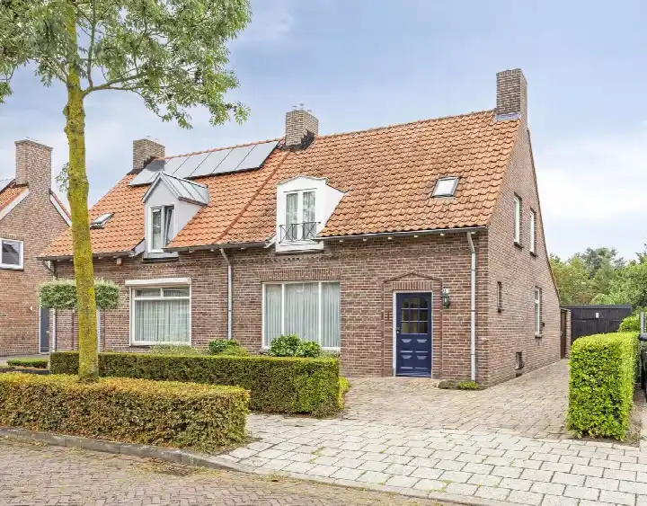 Twee-onder-één-kap te koop: Bosschebaan 20, Bogerd-Vijfhuis Uden