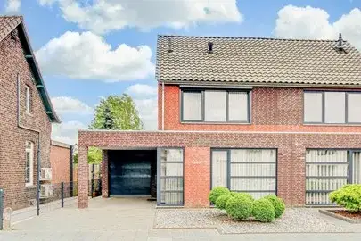 Twee-onder-één-kap te koop: Bosstraat 66/-B, Martin Giessen-Bosstraat Swalmen