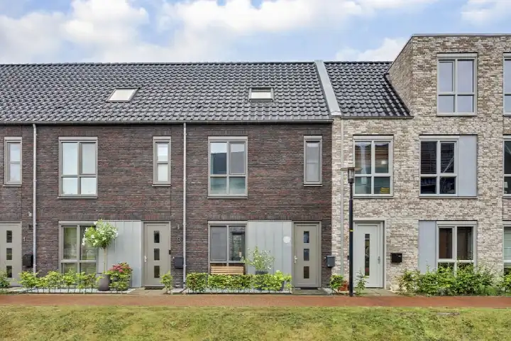 Tussenwoning te koop: Bostel 5, Berflo Es Noord Hengelo