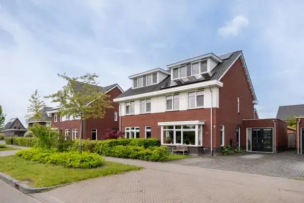 Twee-onder-één-kap te koop: Bostulp 28, Buitengebied ten zuiden van Leek Leek