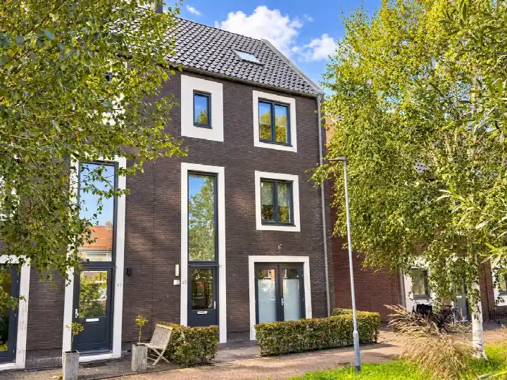 Corner house for sale: Boterbloem 43, Ouderkerk aan de Amstel Ouderkerk Aan De Amstel