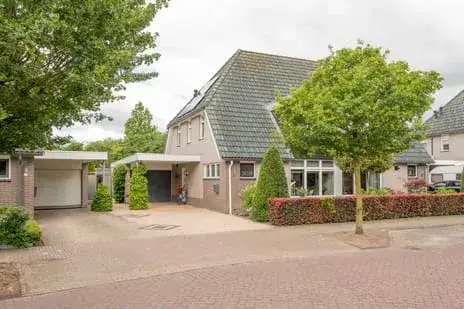 Twee-onder-één-kap te koop: Boterbloem 6, Groot Corlaer Nijkerk