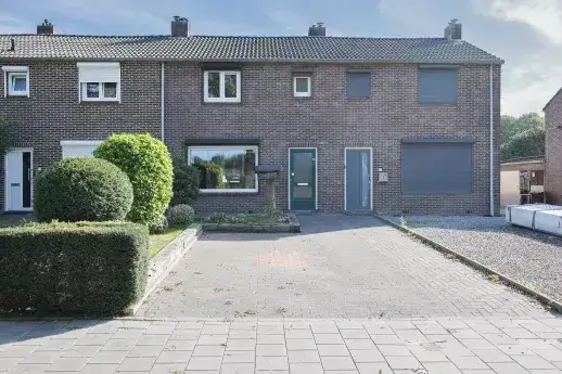 Terraced house for sale: Boterbloemstraat 15, Sanderbout Sittard
