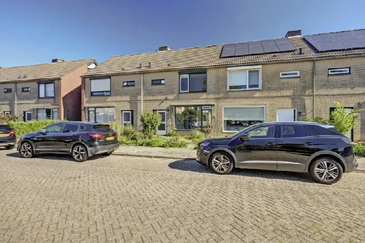 Tussenwoning te koop: Botterstraat 15, Zaltbommel Vergt en omgeving Zaltbommel