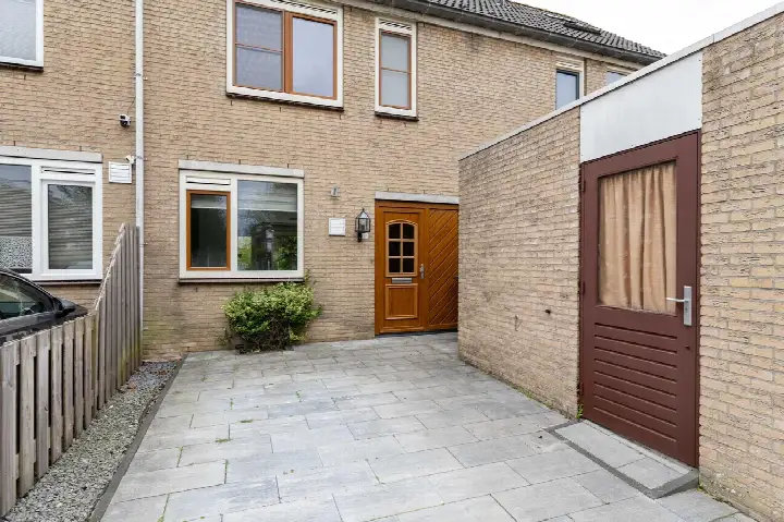 Tussenwoning te koop: Bouvignestraat 31, Out Jaar Hellevoetsluis
