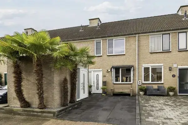 Tussenwoning te koop: Bouvignestraat 69, Out Jaar Hellevoetsluis