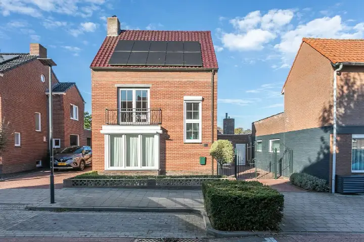 Detached house for sale: Bouwbergstraat 52, Schinveld Schinveld